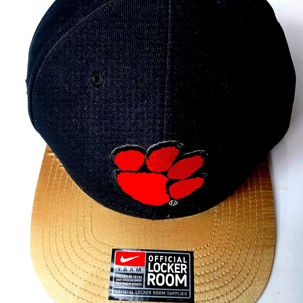 Nike Locker Room Clemson Tigers National Champions 2016 Snap Back Hat Black Gold